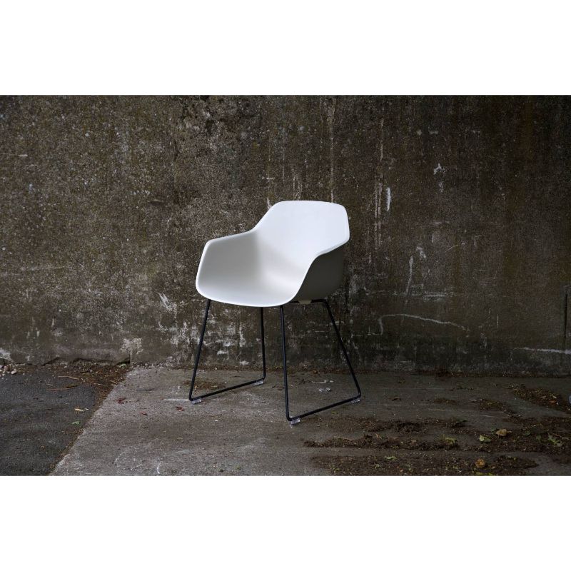 Farli Skid Frame Chair