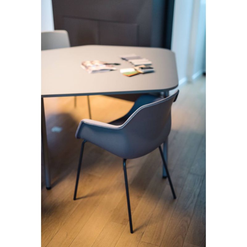 Farli Four-Leg Chair