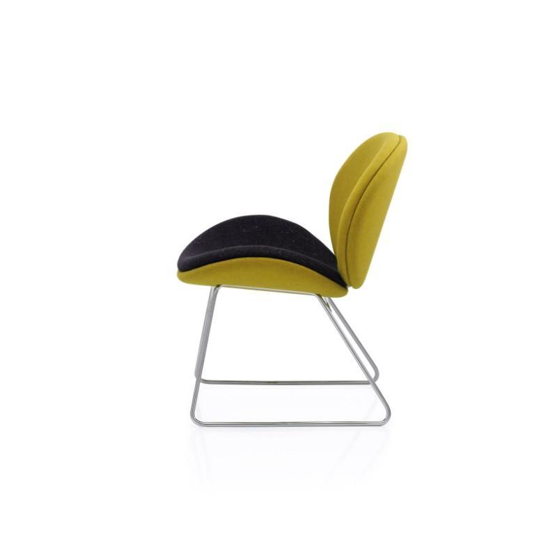 tub style chair Chair with 4 Legs Wave Chair Chair with 4 Legs